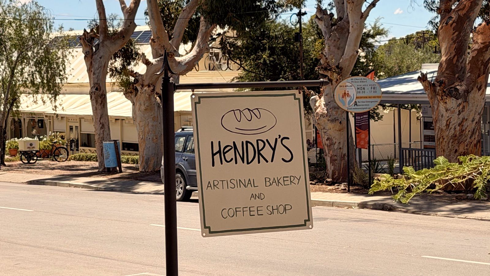 Hendry's sign